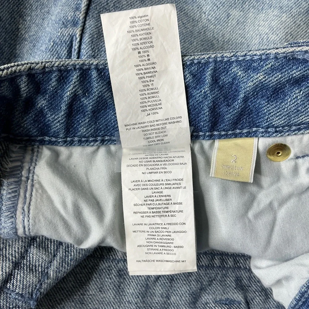 Michael Kors Womens Denim Shorts Light Wash Frayed Raw Hem Gold Hardware‎ Size 2